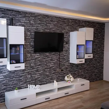 Isaran Coresi Apartment *