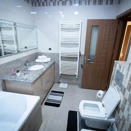 Apartment Isaran Coresi Apartment *